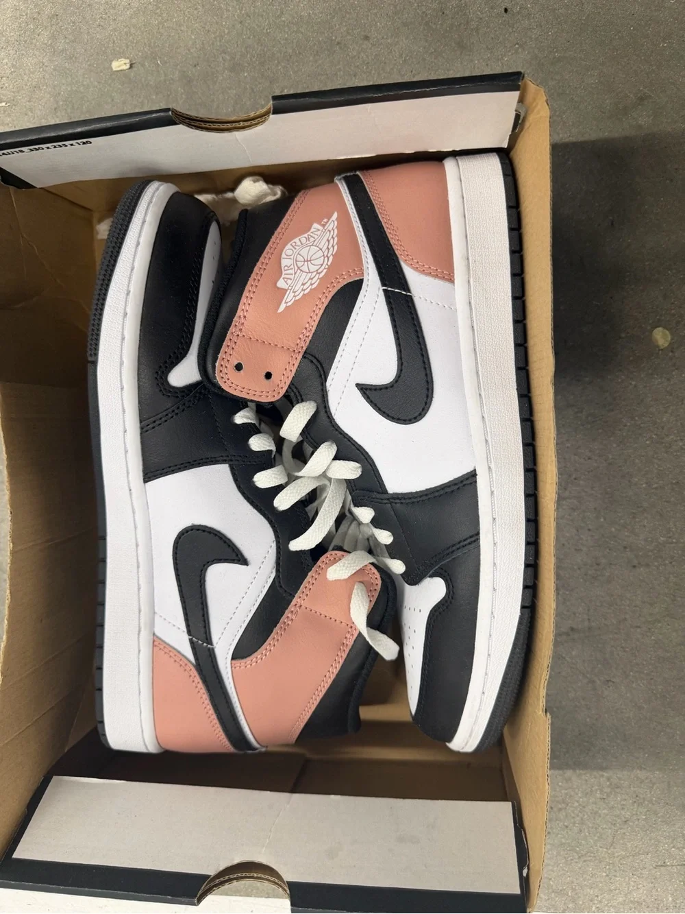 Jordan Air Jordan 1 Mid Rust, Black & White M9.5 W11